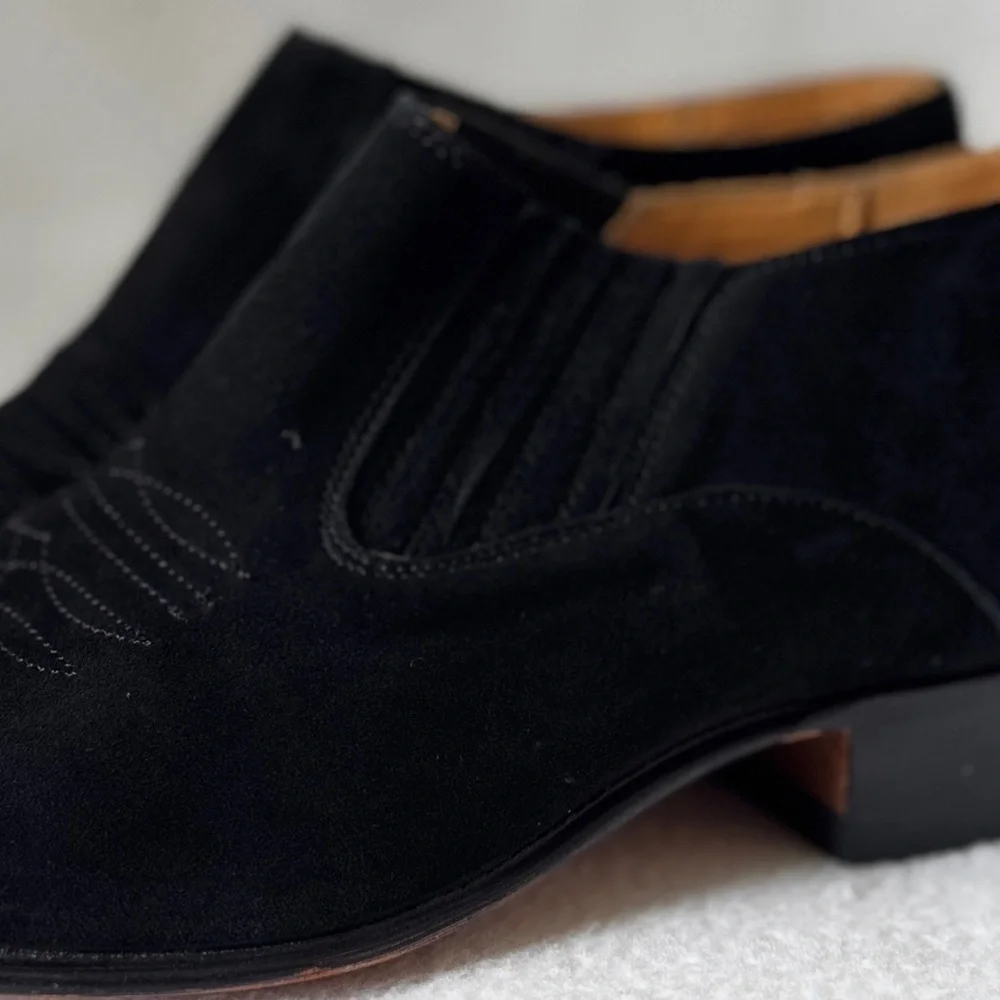 Chamula Western Women’s Size 24 (Size7)Black Suede Botties.